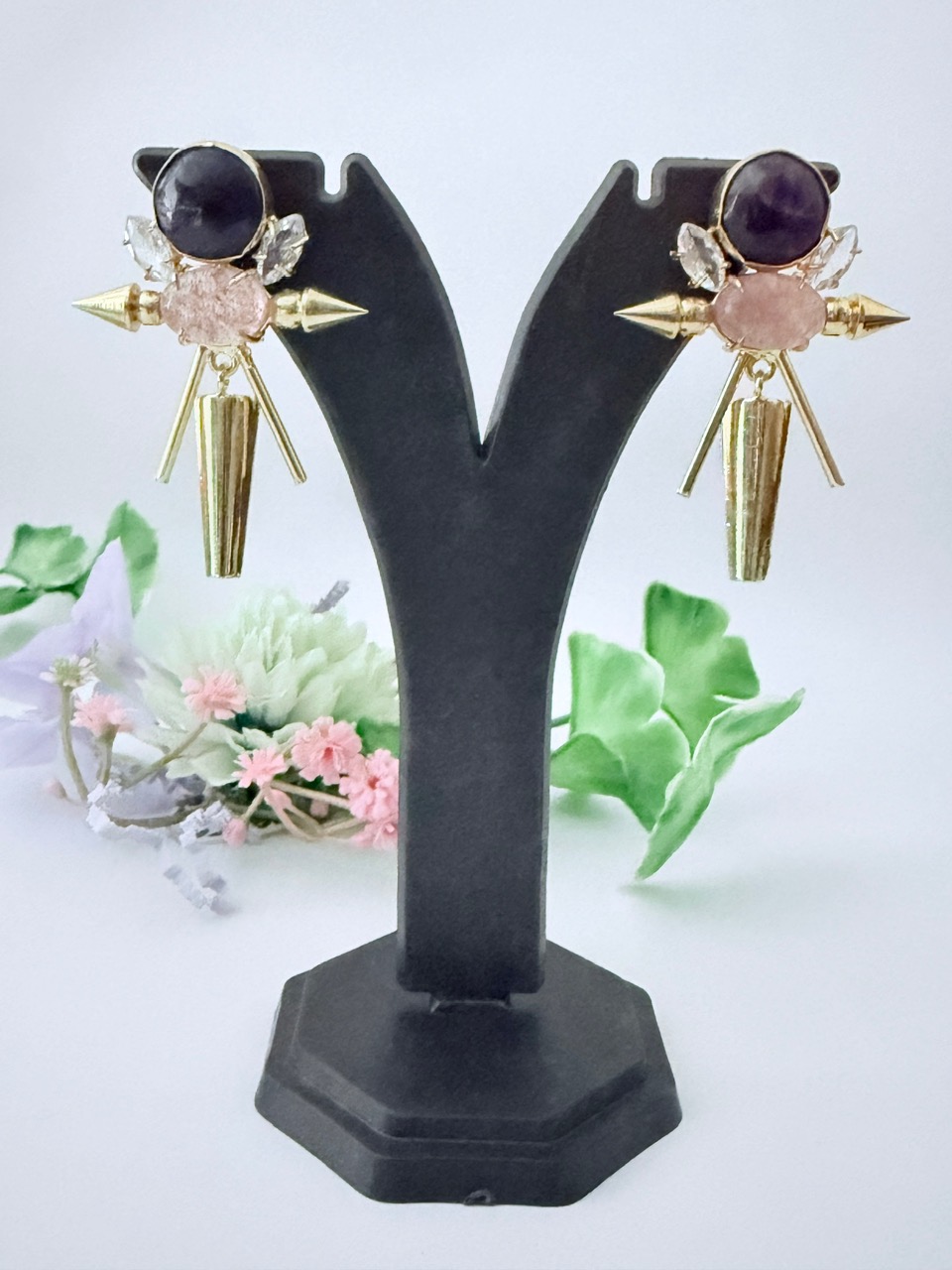 COSMIC ROSE QUARTZ AND AMETHYST EARRING - Image 4