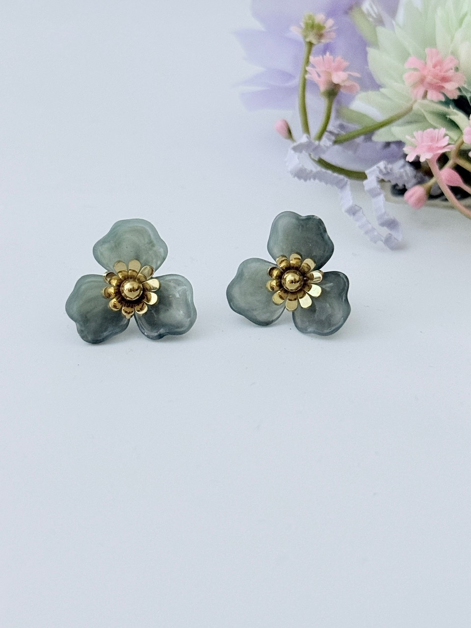 FLOWER STUD