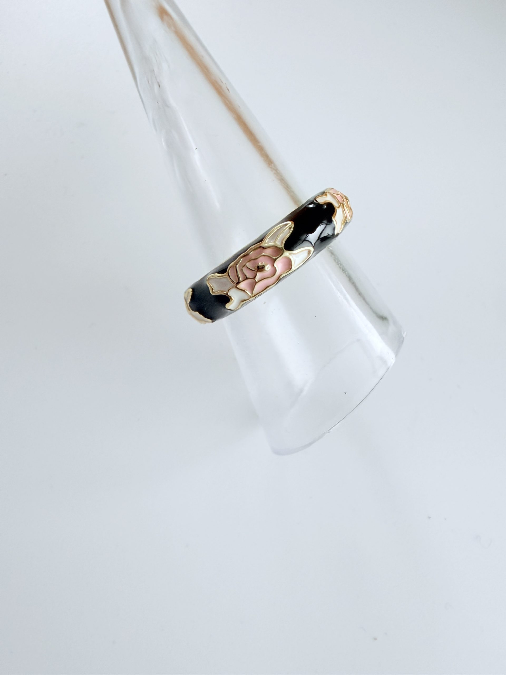 Aura Gold-Flecked Ring Black