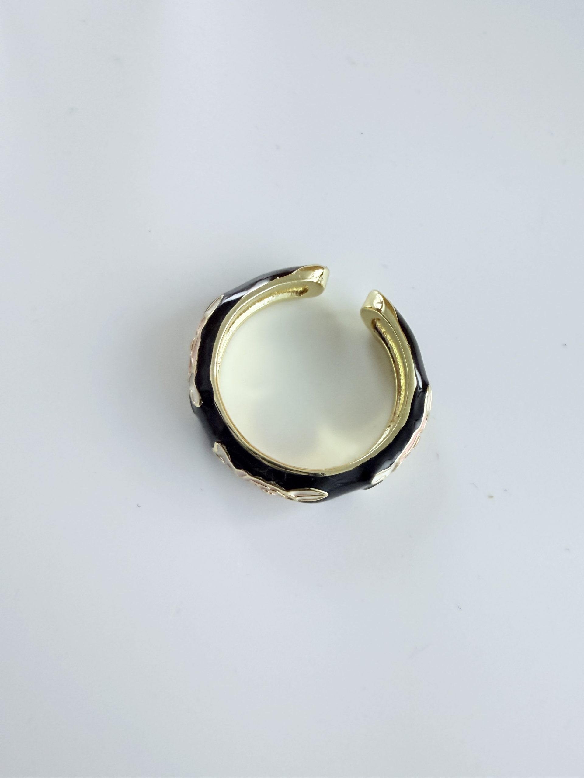 Aura Gold-Flecked Ring Black - Image 3
